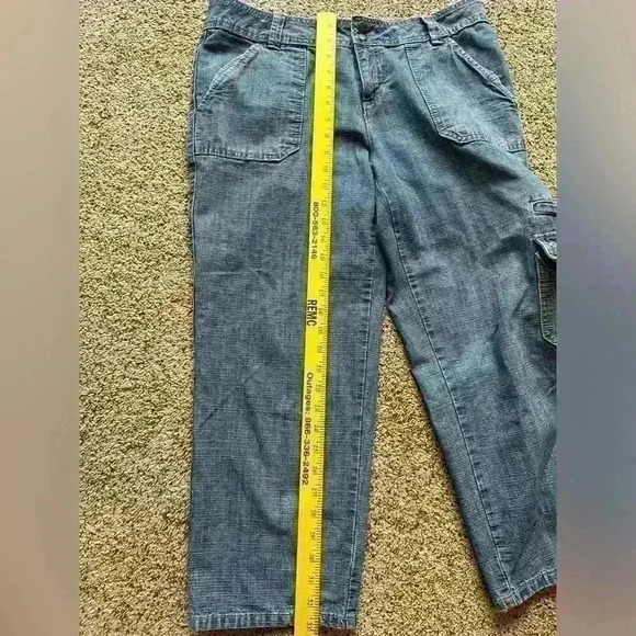 Liz Claiborne Size 10 Women’s Jeans/Capris. - Picture 6 of 10